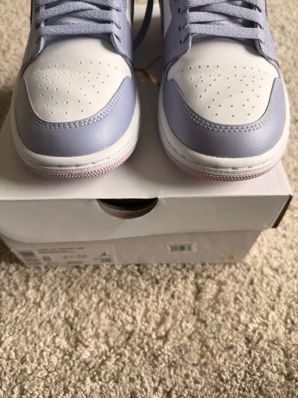 Great condition!!
Women’s Nike Air Jordan 1 Mid — Indigo Haze/Doll/White - Picture 4 of 13